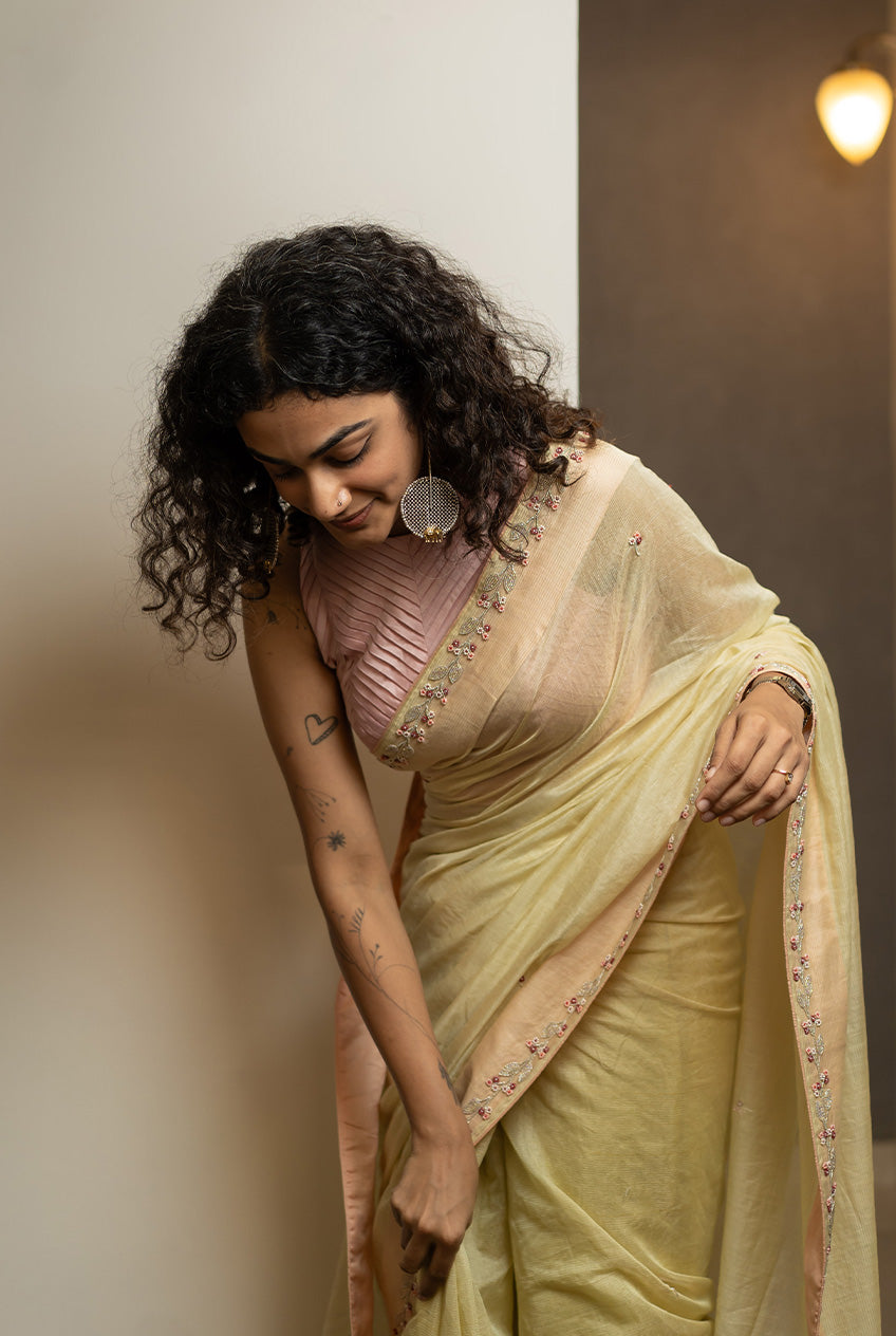 Strawberry Custard Sari