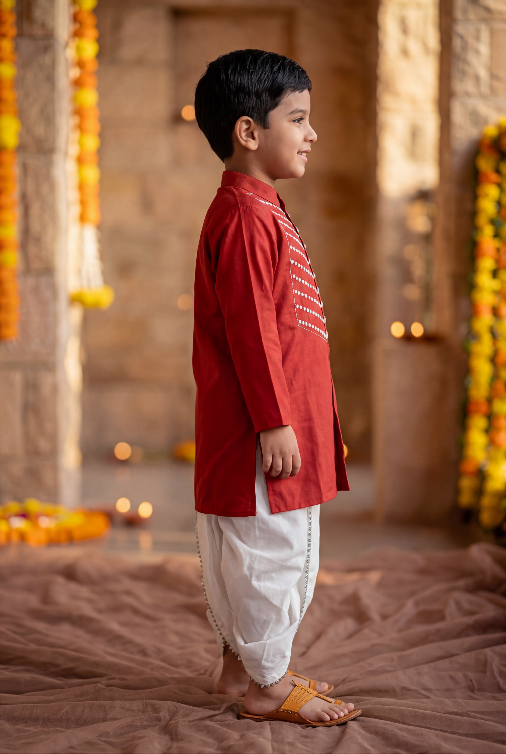 Moti wala kurta set- Laal