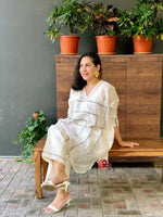 Load image into Gallery viewer, Ivory &amp; Ebony Tunic Dress
