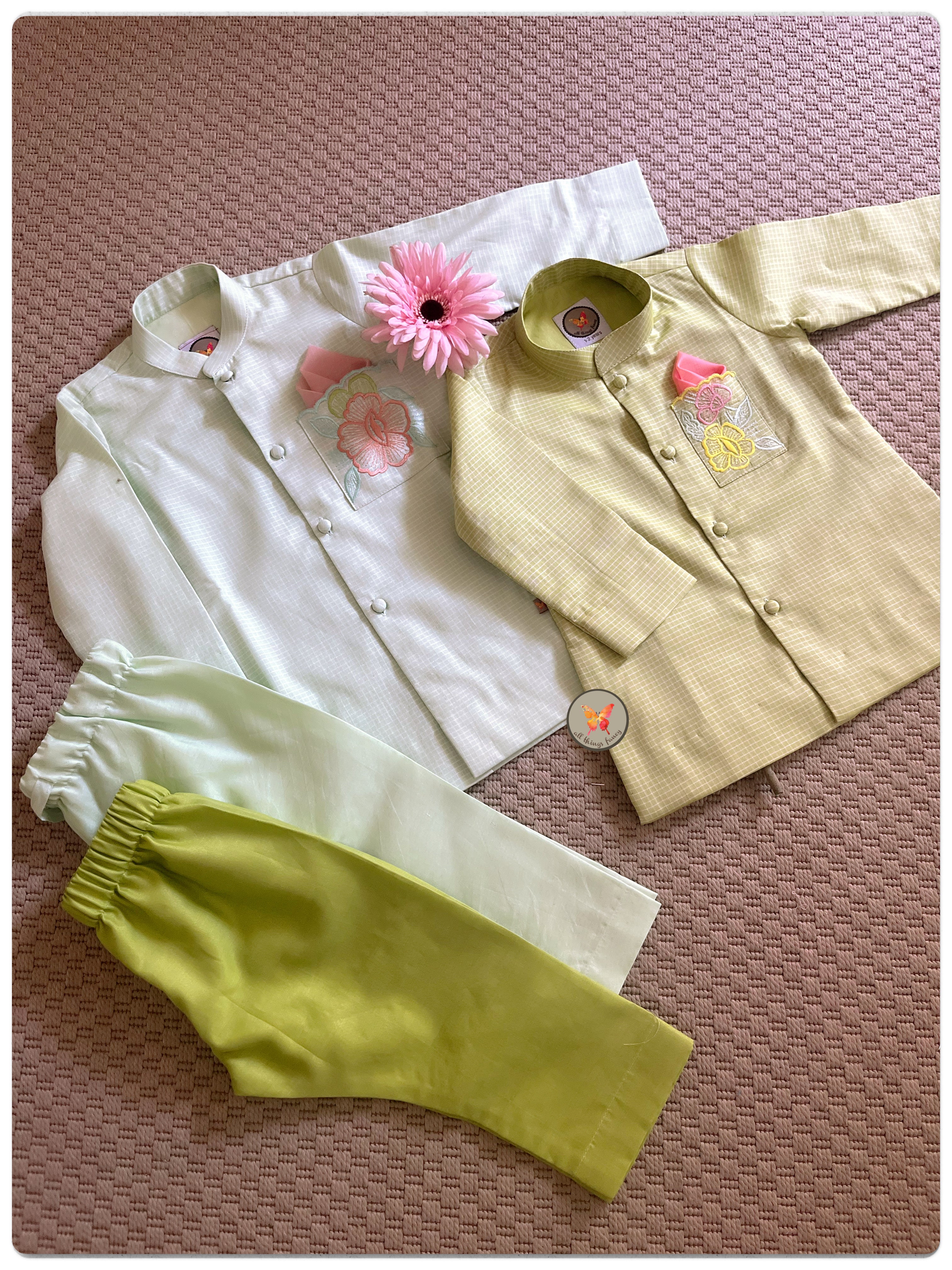 Appliqué pocket kurta set- Like Green