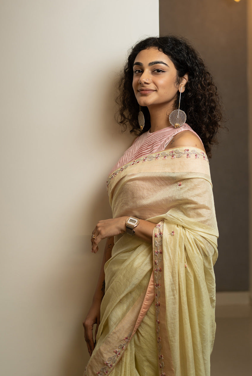 Strawberry Custard Sari