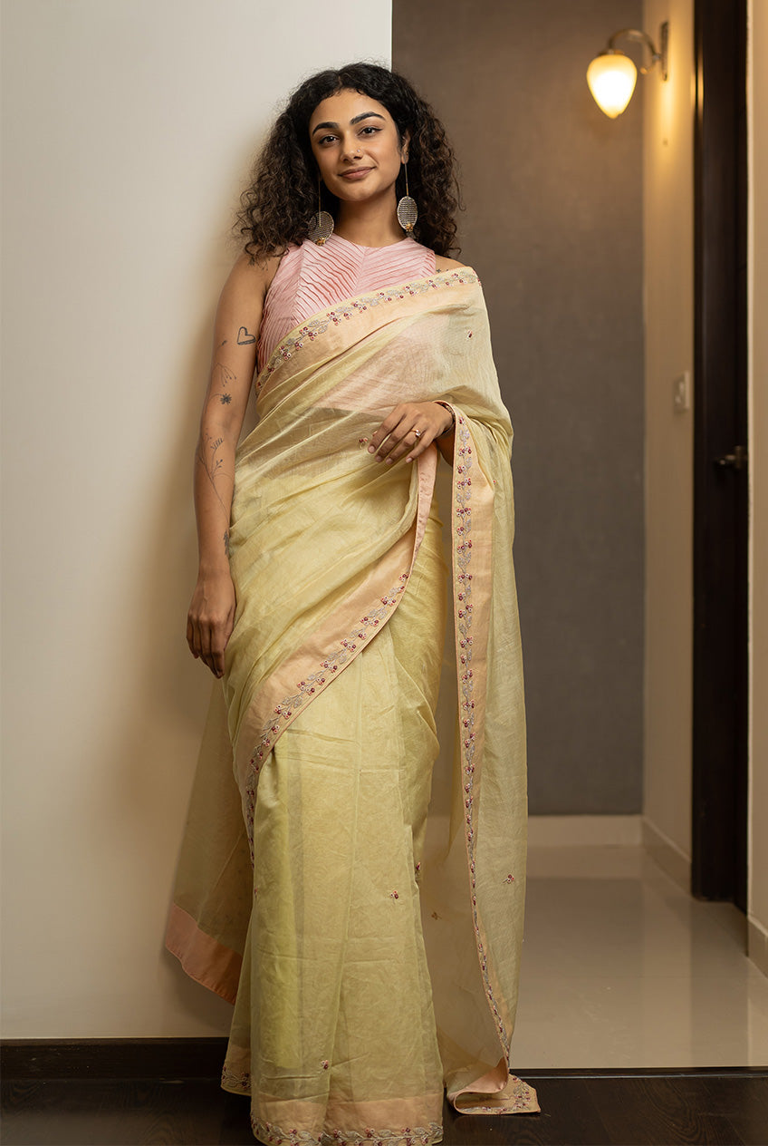 Strawberry Custard Sari