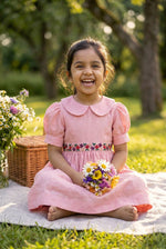 Load image into Gallery viewer, Daisies in my garden
