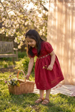 Load image into Gallery viewer, Daisies in my garden
