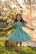 Load image into Gallery viewer, Grape french knot
