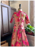 Load image into Gallery viewer, Mul Floral Lehenga- Gulkand

