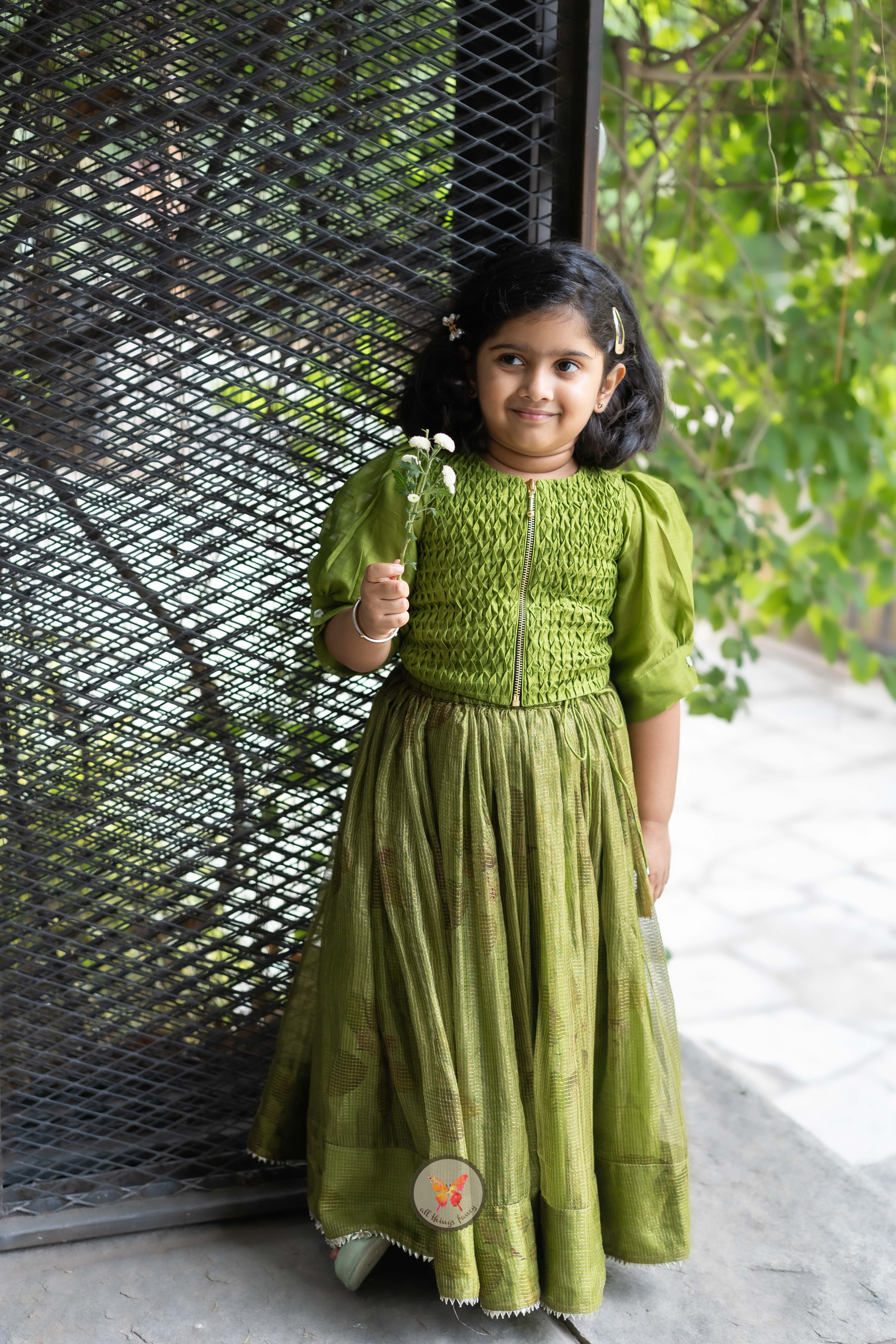 The Moss Green Flora Set