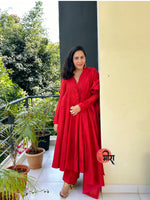 Load image into Gallery viewer, Lal Mirch 🌶️ Kalidar Kurta set

