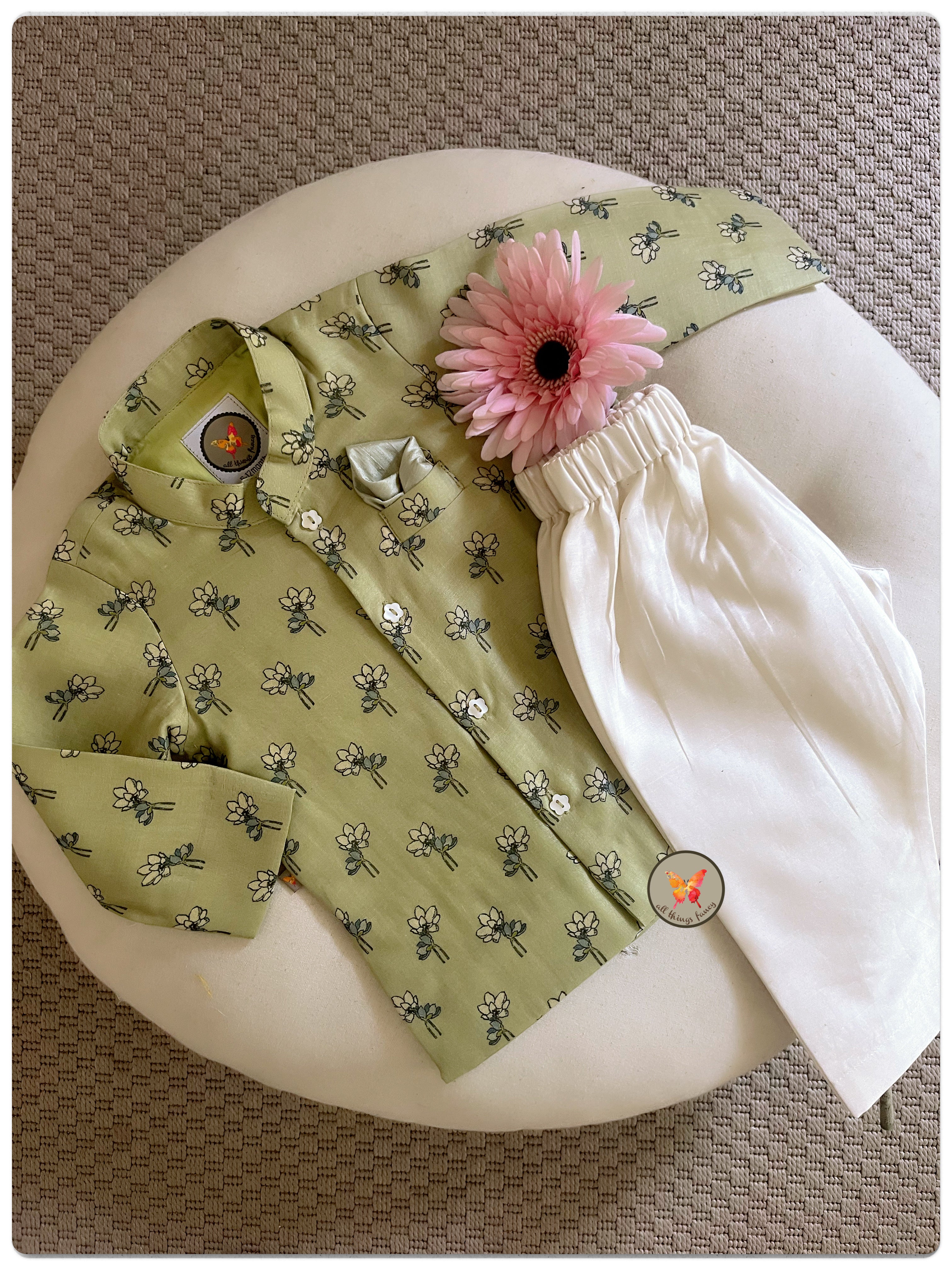 Small Flower Motif Kurta set