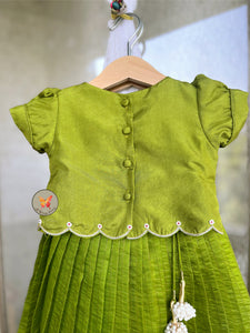 Pattu Lehenga- Kaccha Aam