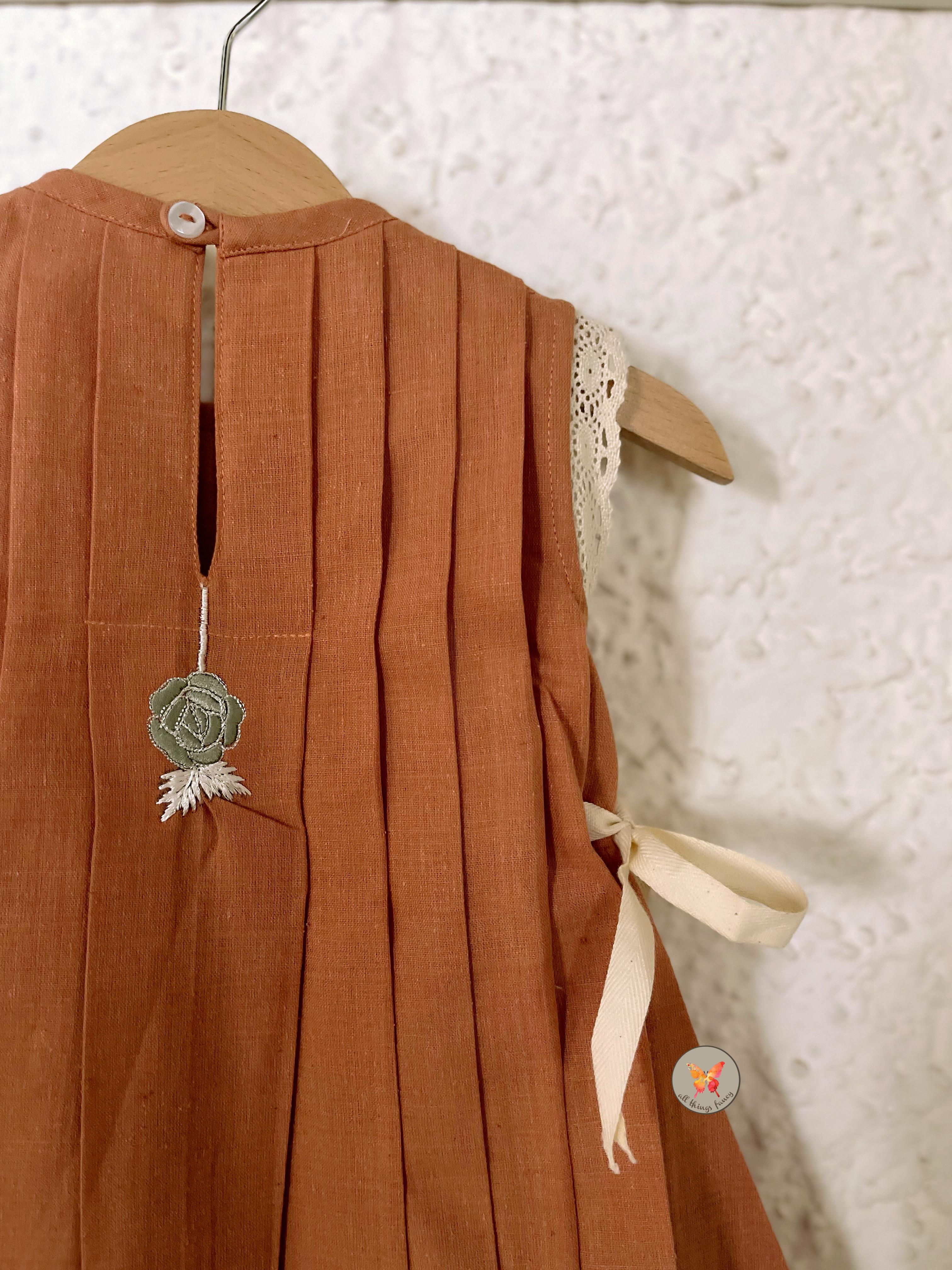 Box pleat tunic -Musk