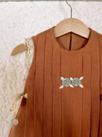 Load image into Gallery viewer, Box pleat tunic -Musk
