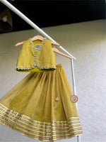 Load image into Gallery viewer, Phool Wala Gota Lehenga-Mustard

