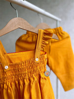 Load image into Gallery viewer, Zardozi Suit Set- Orange
