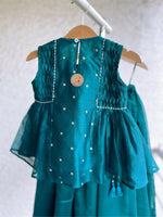 Load image into Gallery viewer, Geometric embriodery Lehenga set- Neelam
