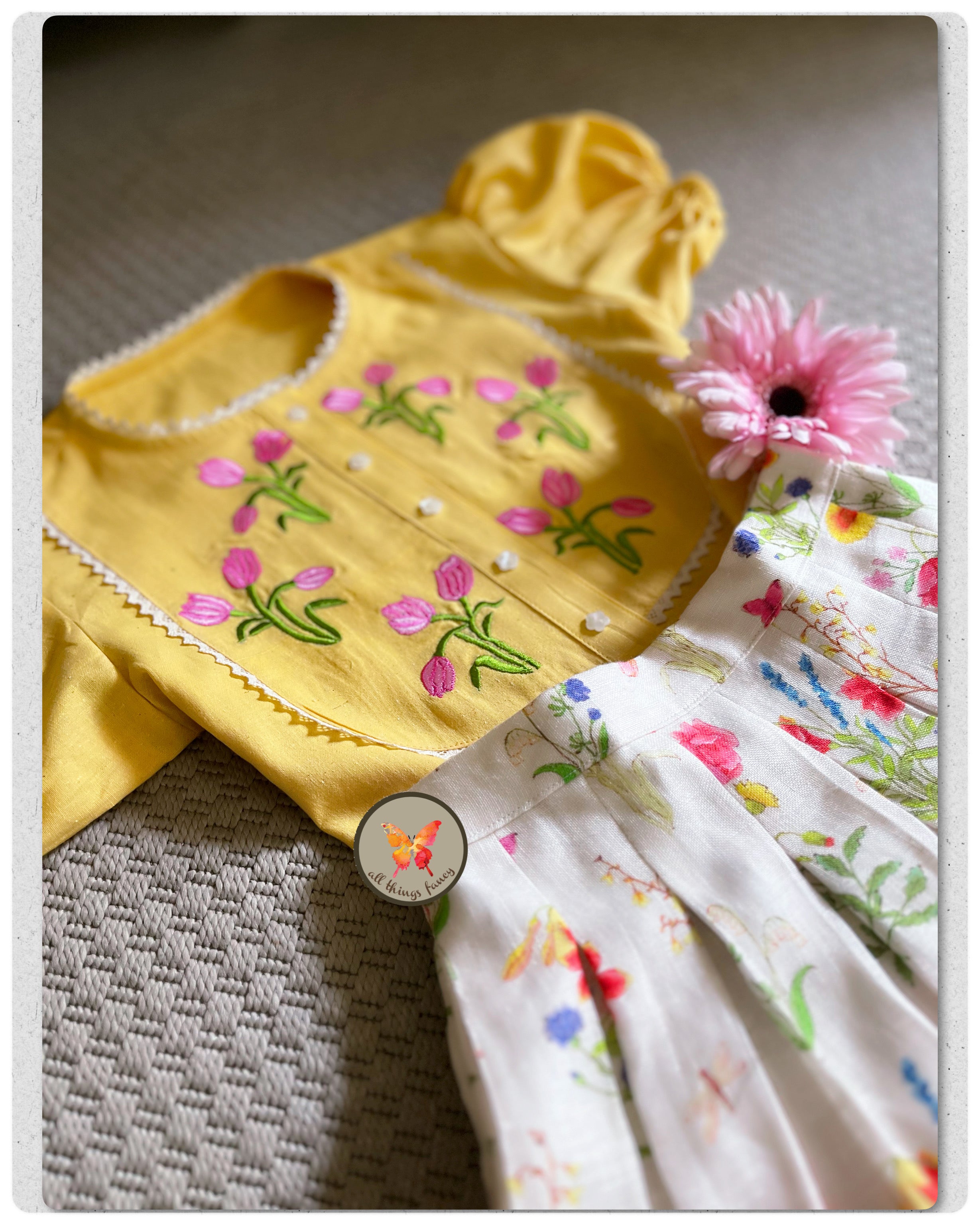 The Tulip Garden Set