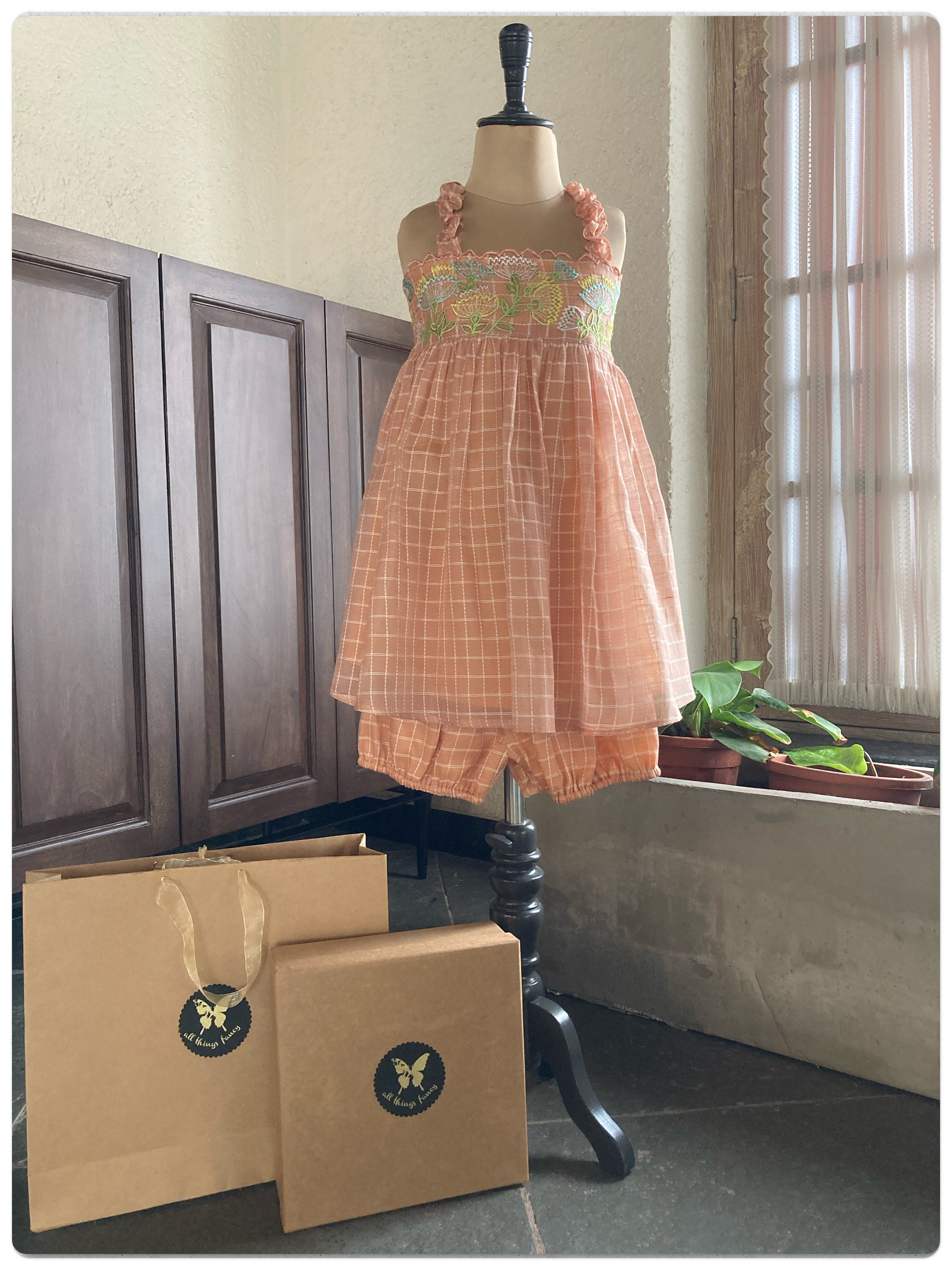 Carnations cord set- peach