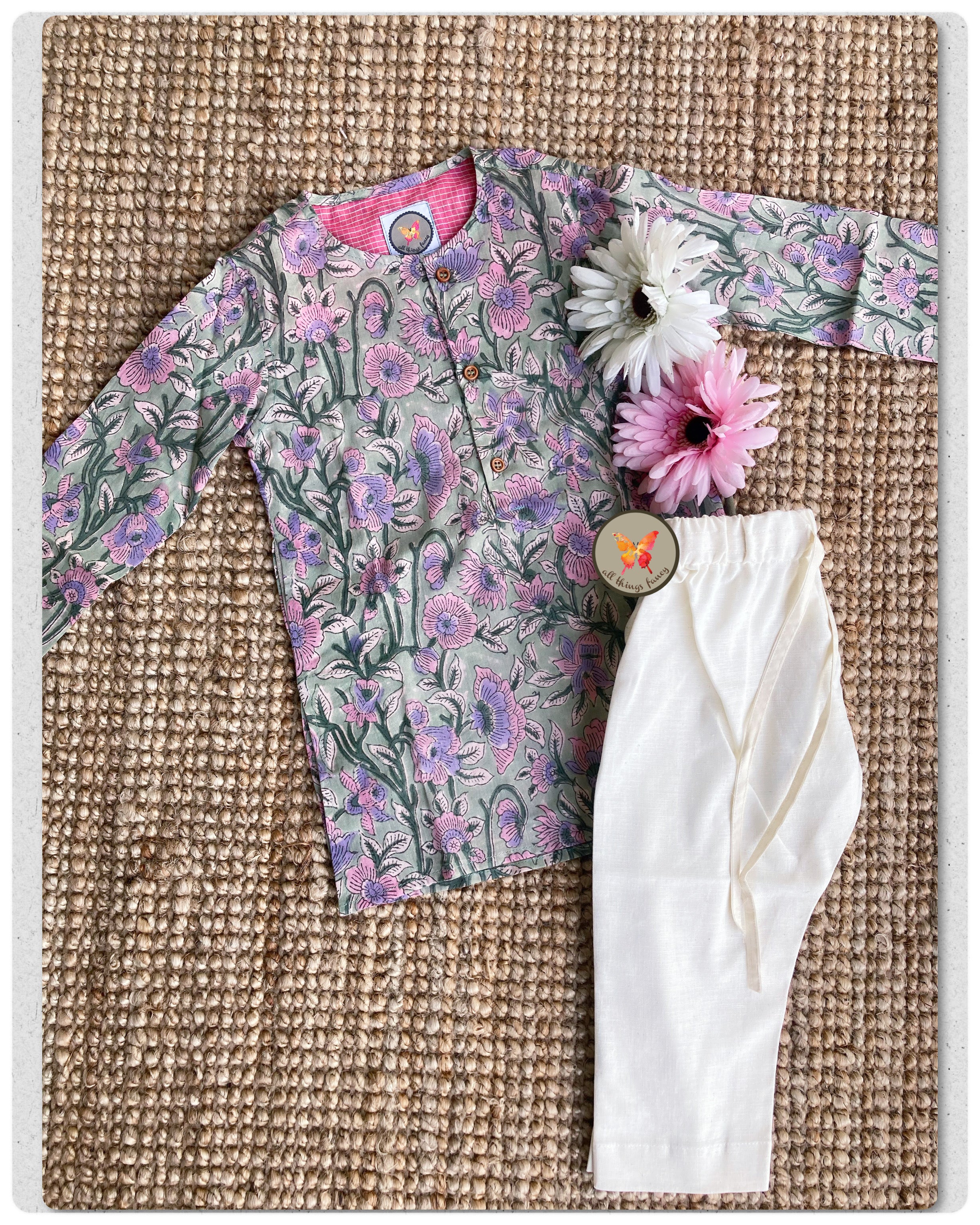 Handblock Kurta sey- sky