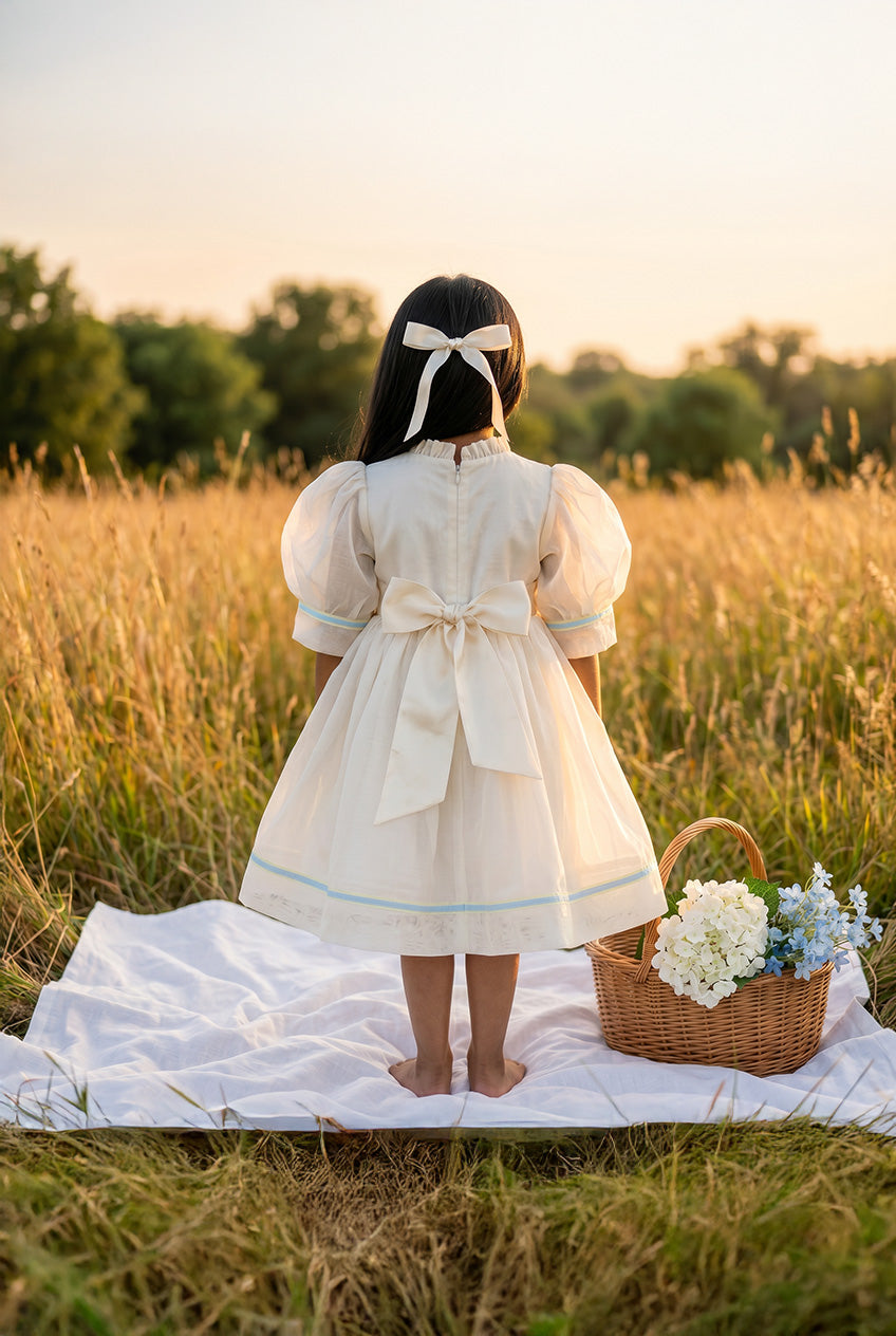 The Diamond handsmocked Dress - Ivory