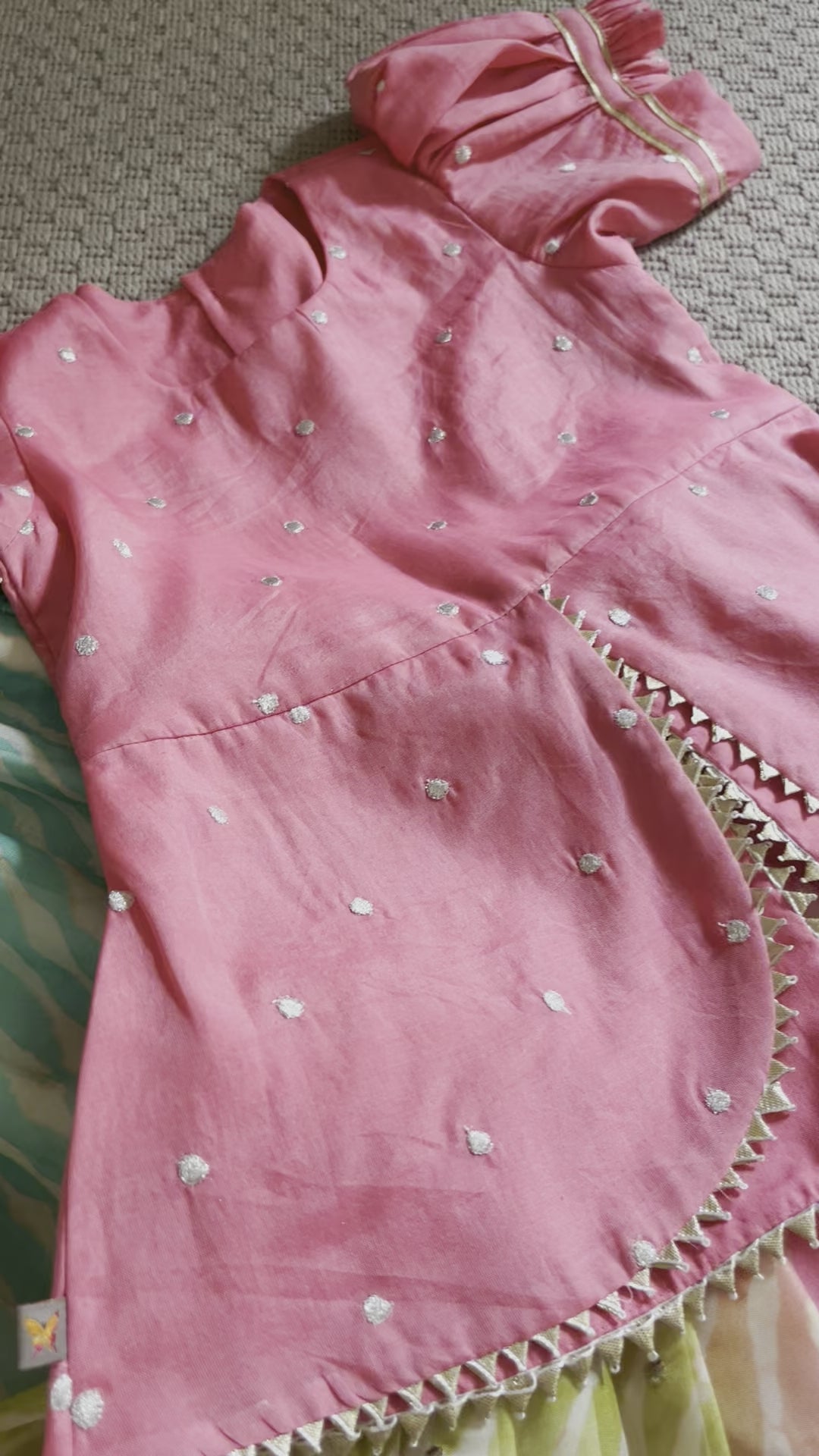 Gulabi Lehariya Lehenga
