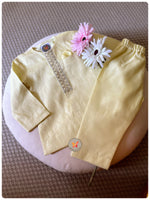 Load image into Gallery viewer, “Xoxo” Zari Checks Set - Yellow
