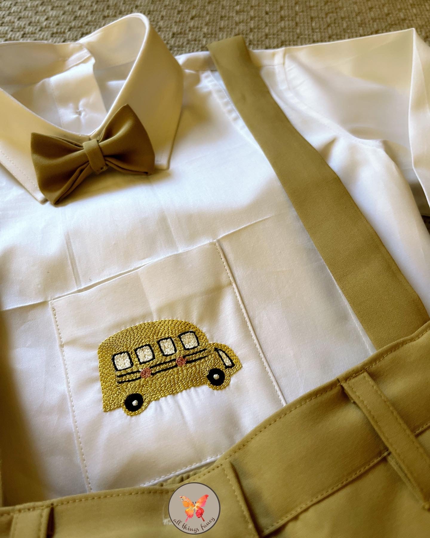 The “Wheels on the bus 🚌“ Theme Set - Muddy Yellow
