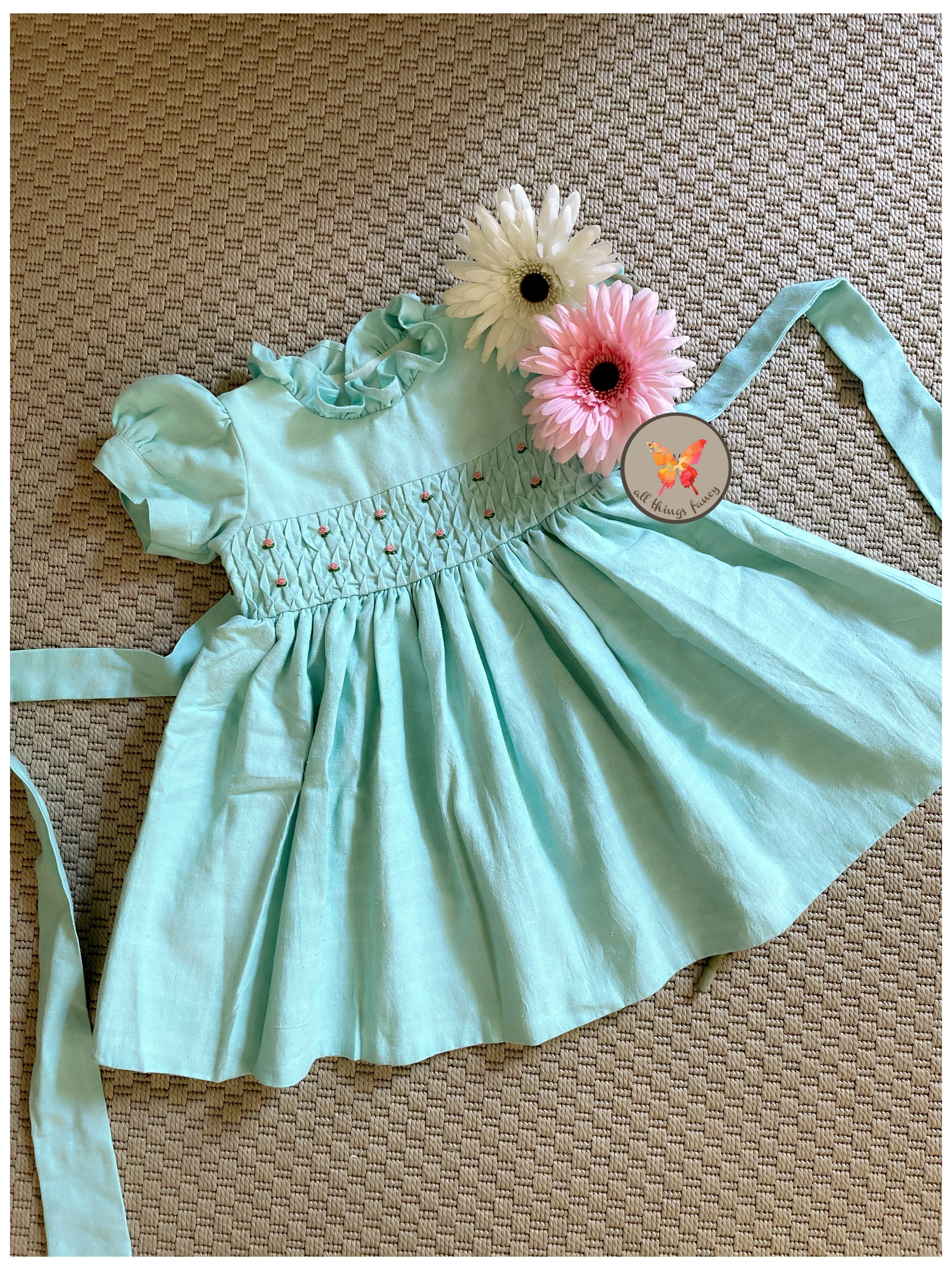 Lake Frenchknot Dress