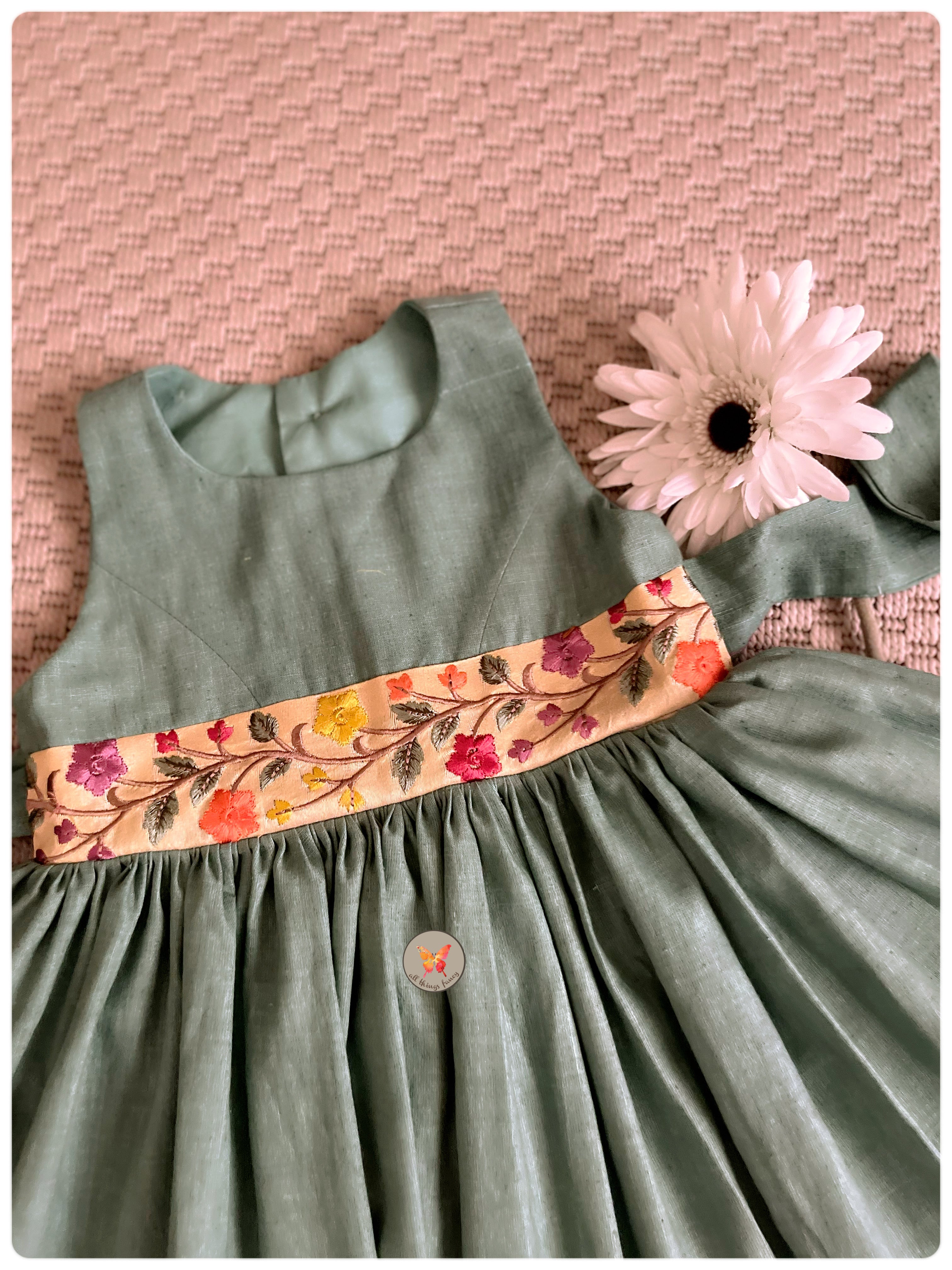 English Flower Garden Dress- Grape Green