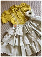 Load image into Gallery viewer, Lime - Grey Ruffles set
