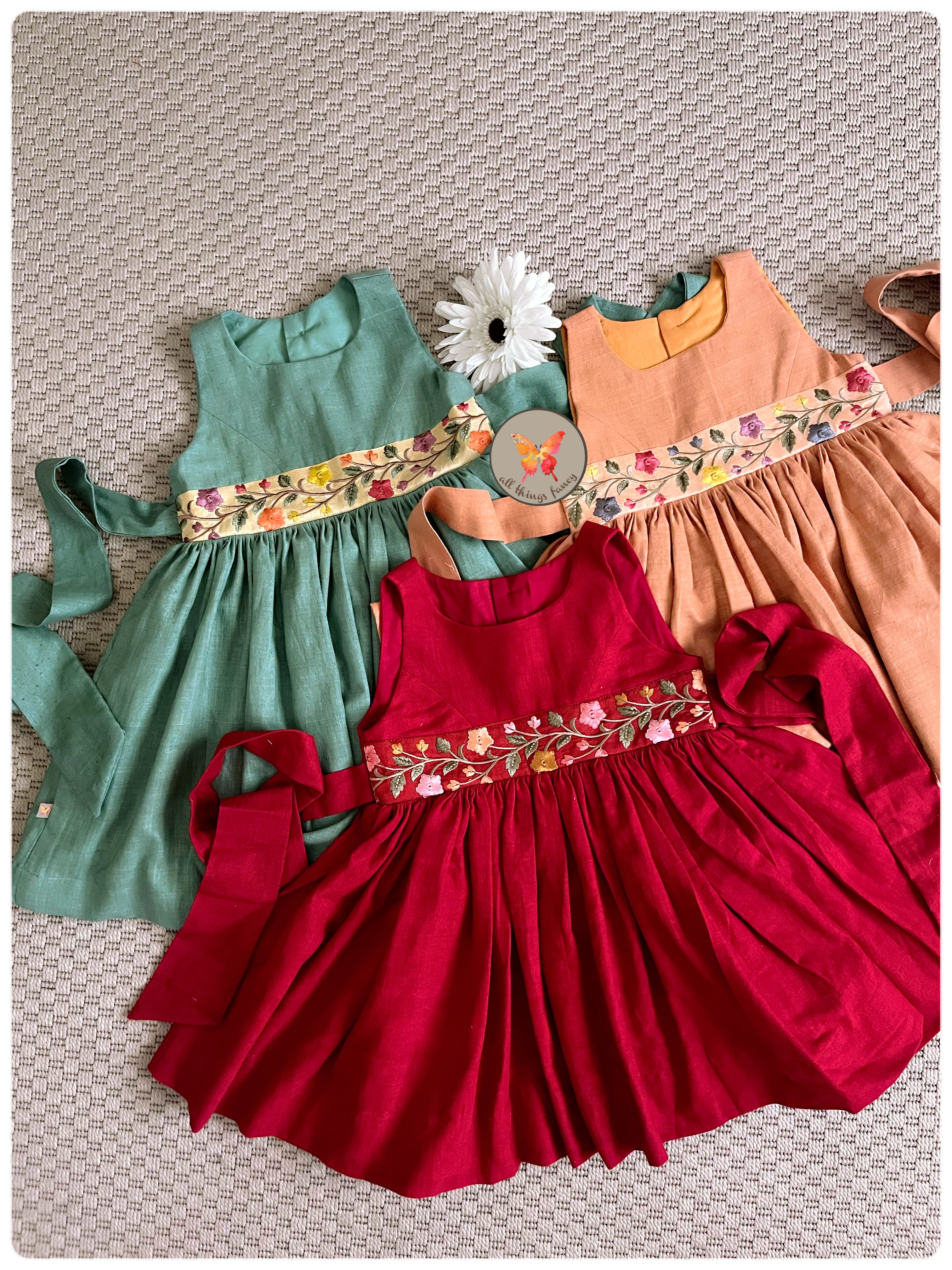 English Flower Garden Dress- Musk