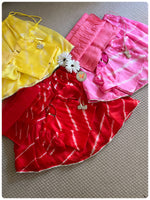 Load image into Gallery viewer, Satiny Lehariya Lehenga Set - Red
