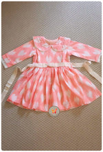 Load image into Gallery viewer, Peach Ikat Heart Weave
