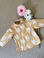 Load image into Gallery viewer, The Custard Heart Shirt
