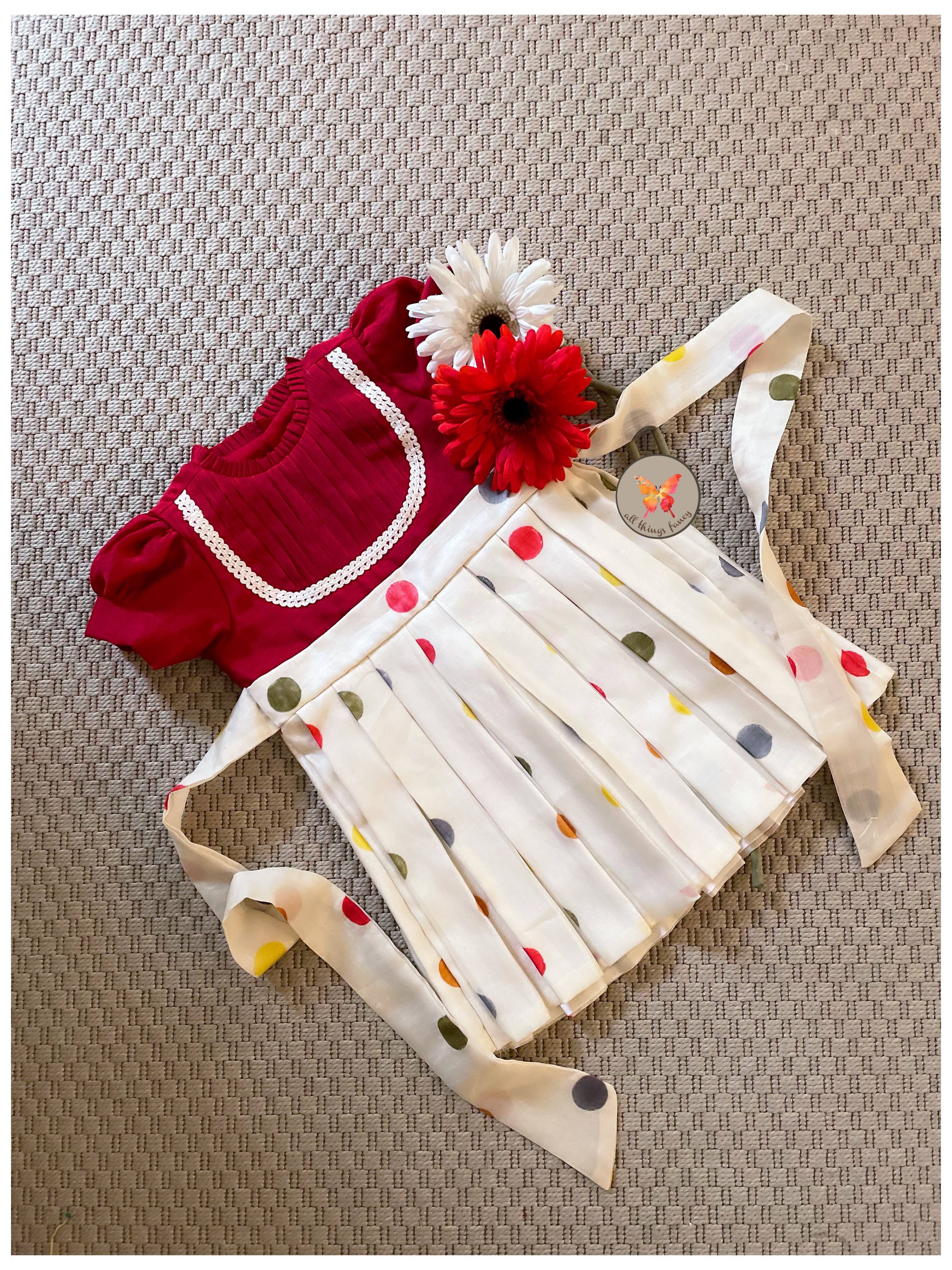 The Polka Skirt-Blouse looking 👗