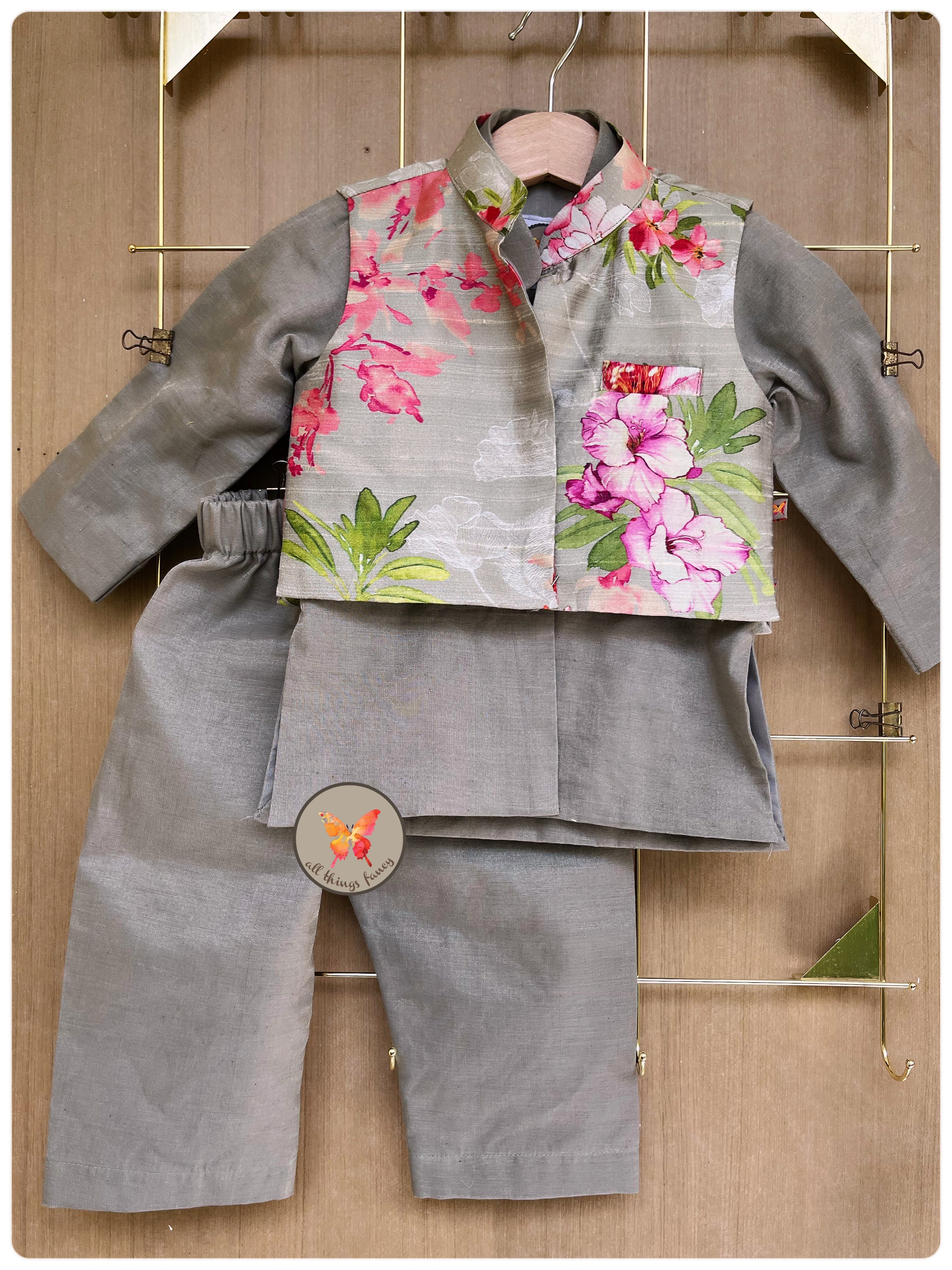 Vintage Floral Kurta Set - Silver Grey
