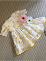 Load image into Gallery viewer, Yellow Polka Tiered 👗

